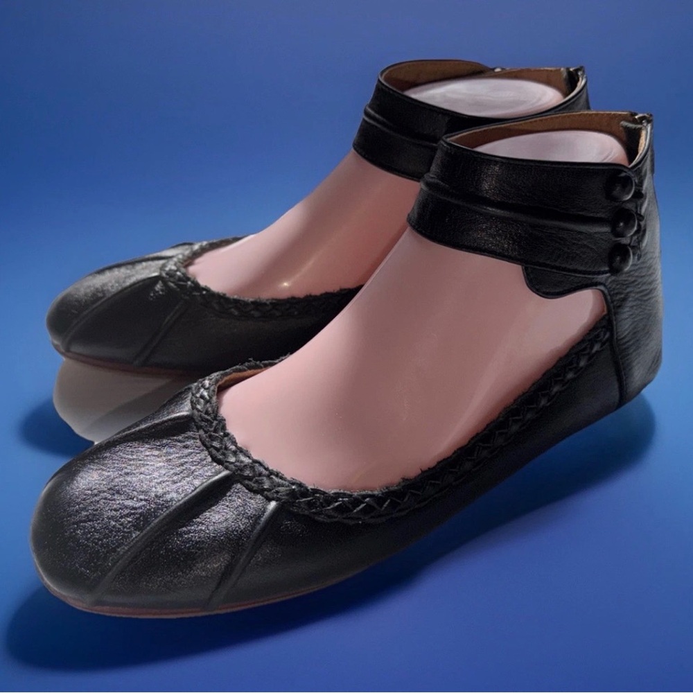 Womens Elf Bali Ankle Strap Button Flats Black Leather Sz 8.5 M Cottage Core